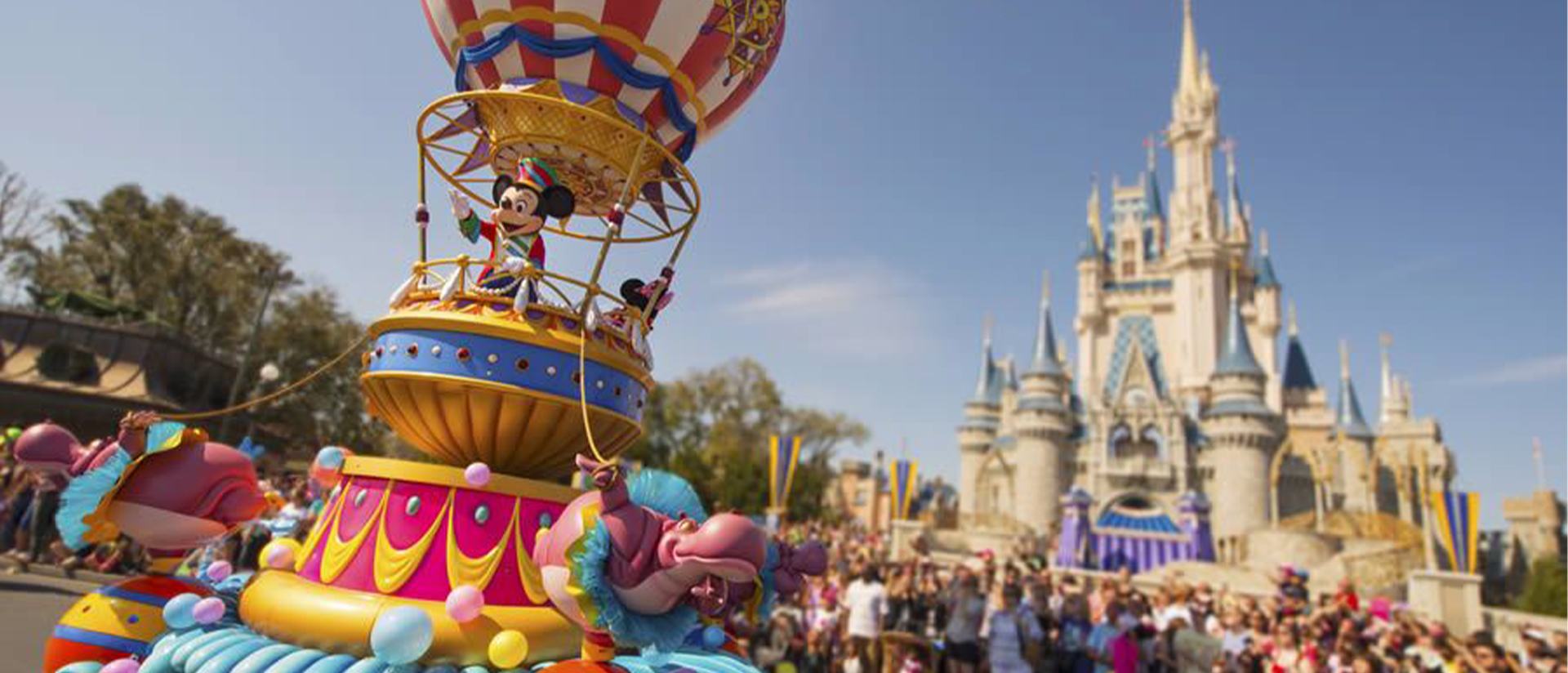 Swift Travel Guide to Moderate Resorts at Walt Disney World®