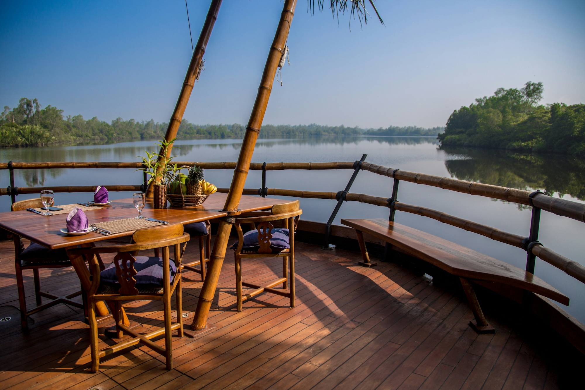 Houseboat | Sri Lanka | Swift Travel