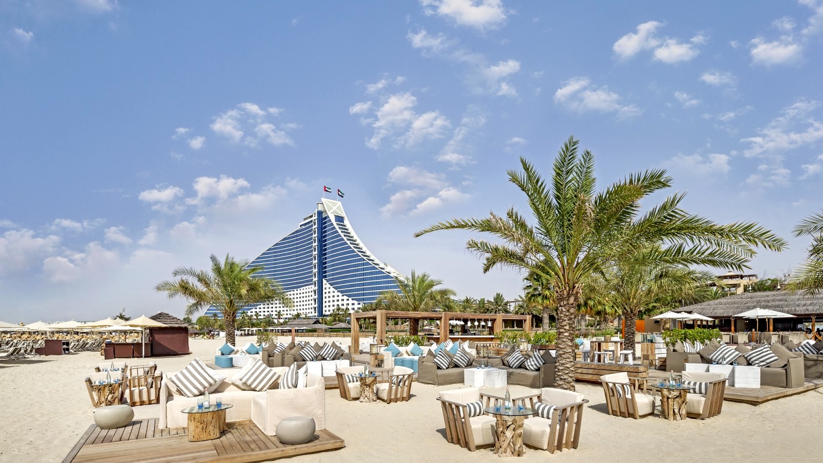 Jumeirah Beach Hotel | Dubai | Swift Travel