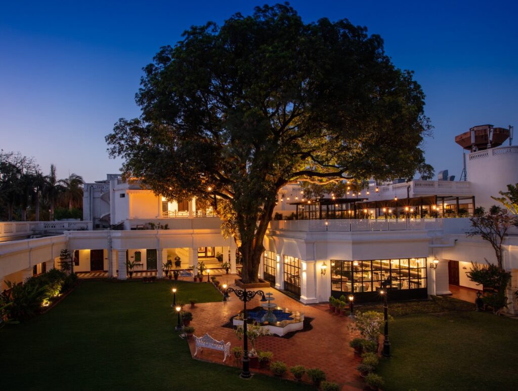 Jehan Numa Palace, Bhopal | India | Swift Travel