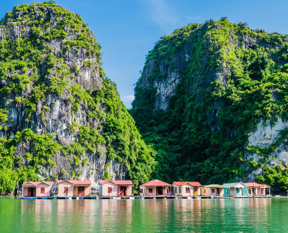 Ha Long Bay Floating Villages | Vietnam | Swift Travel