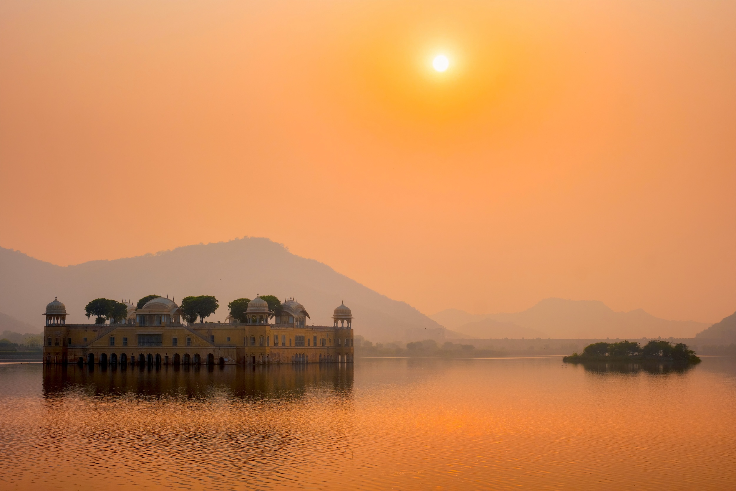 Jal Mahal Water Palace | India | Swift Travel