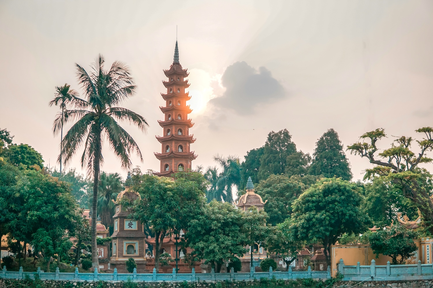 Hanoi Temple | Vietnam | Swift Travel